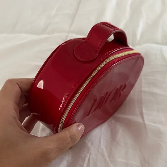 Dior red cosmetic bag - Picture 4 of 5
